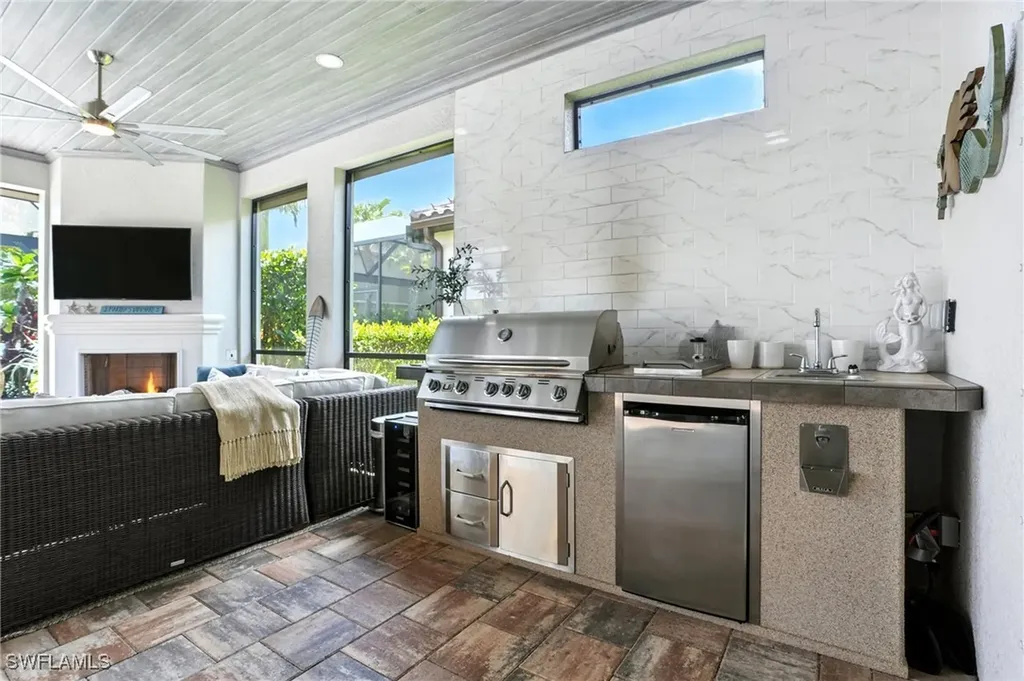 9401 Terresina Drive Naples FL 34119