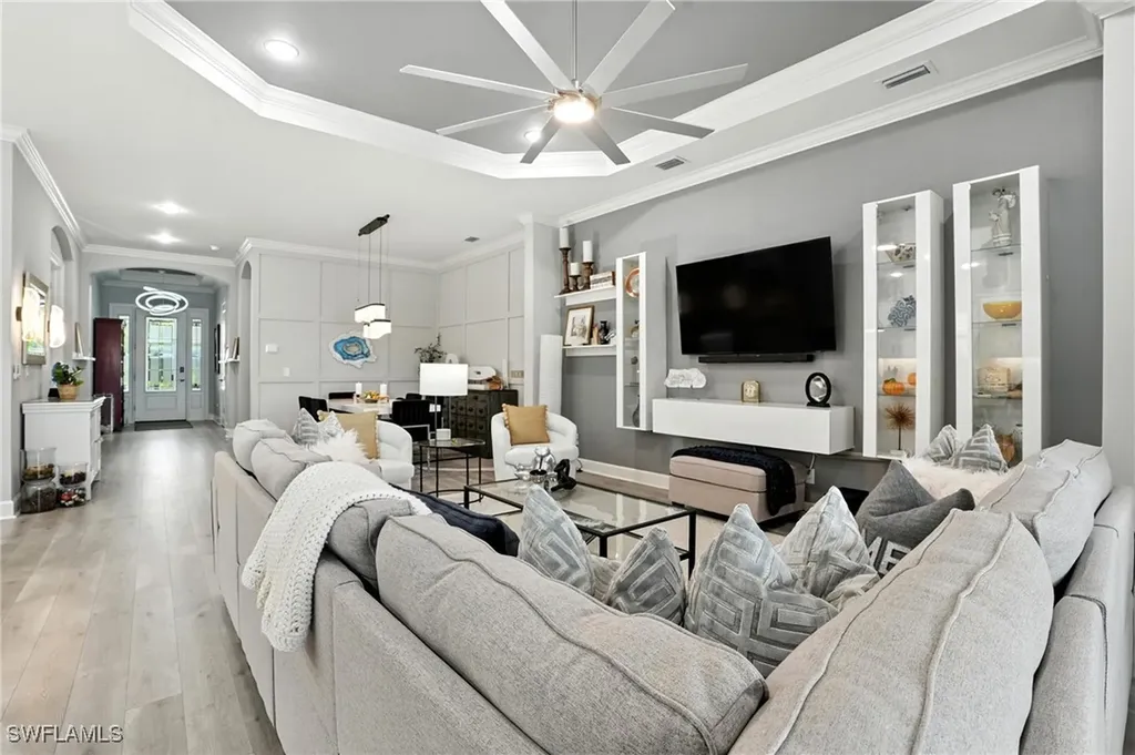 9401 Terresina Drive Naples FL 34119