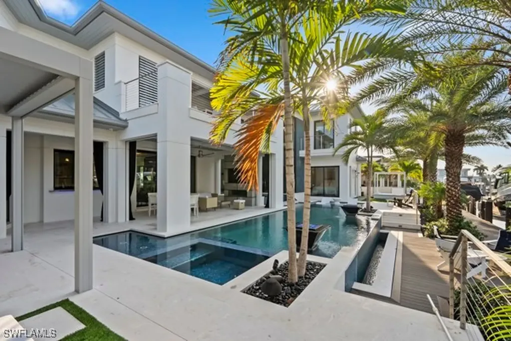 2201 Shad Court Naples FL 34102