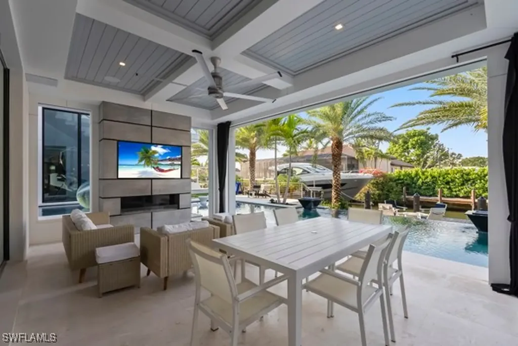 2201 Shad Court Naples FL 34102