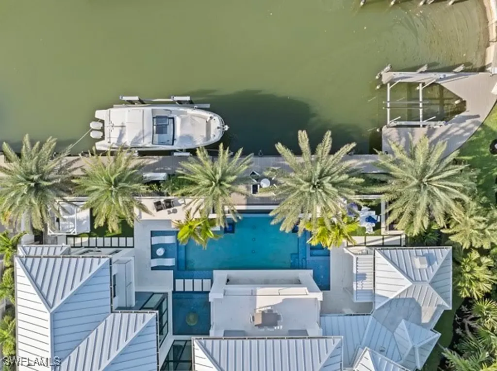 2201 Shad Court Naples FL 34102