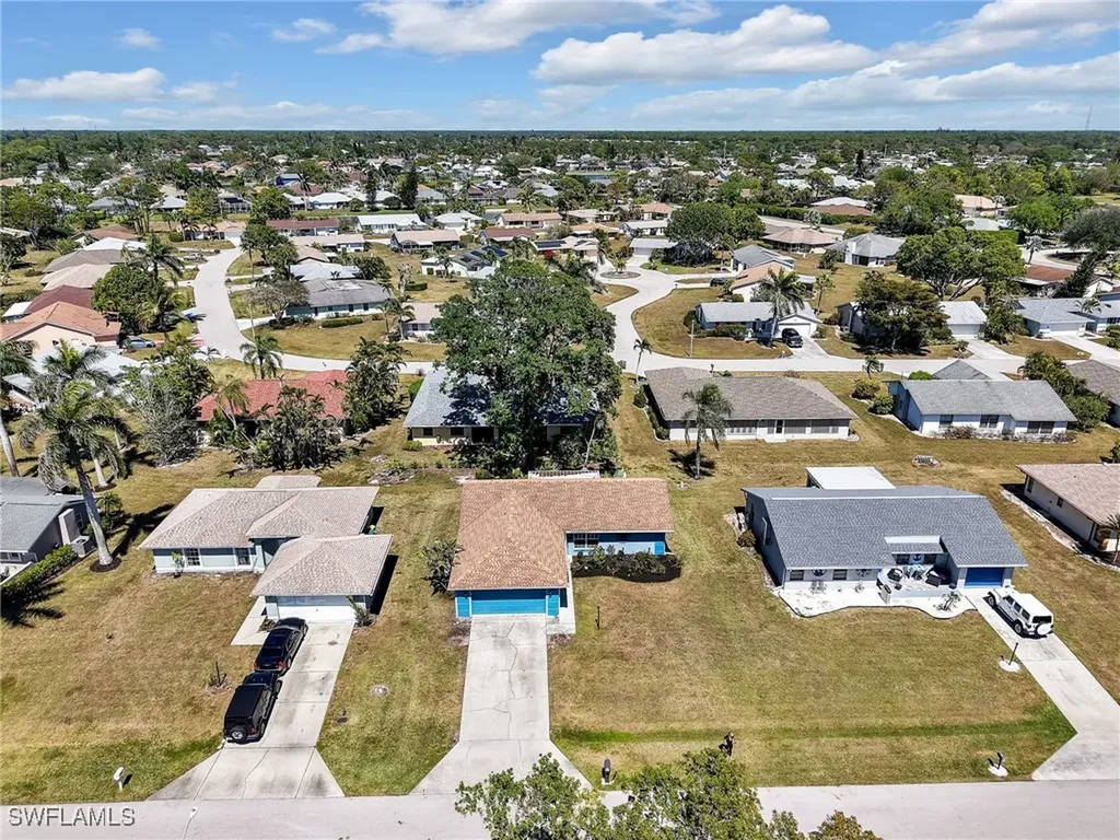 4829 Molokai Drive Naples FL 34112