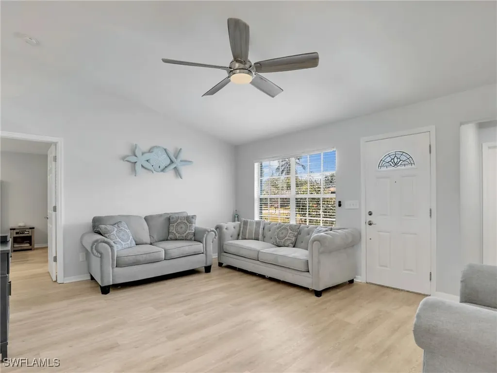 4829 Molokai Drive Naples FL 34112