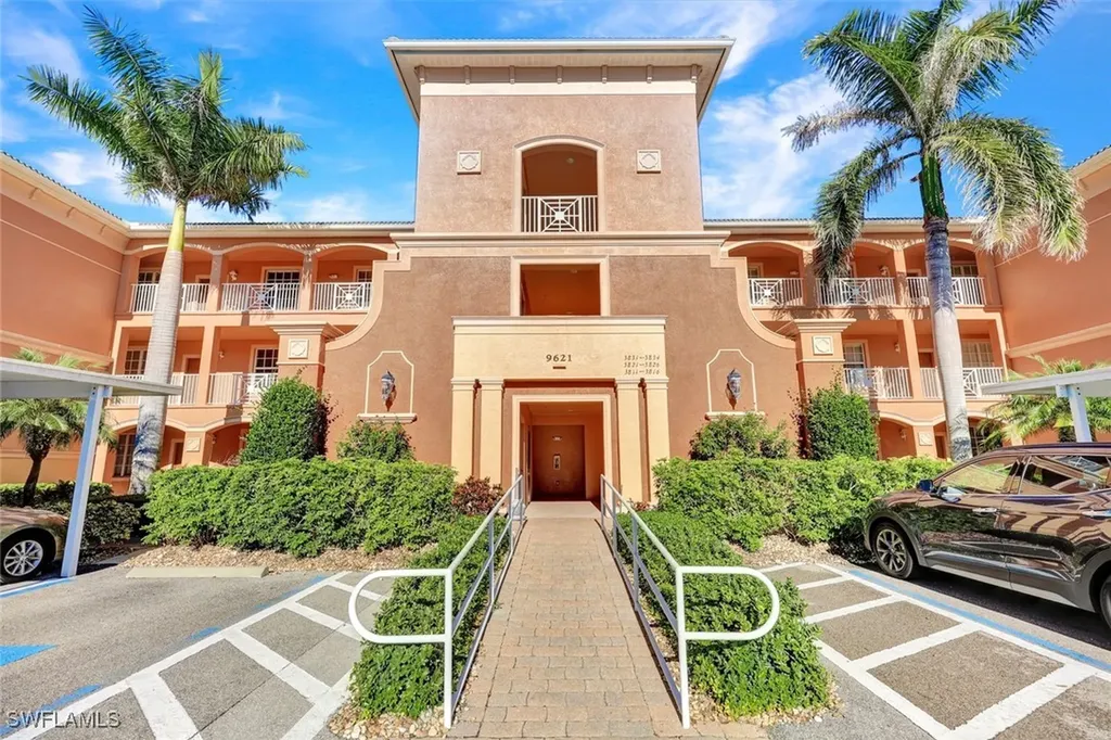 9621 Spanish Moss Way Bonita Springs FL 34135