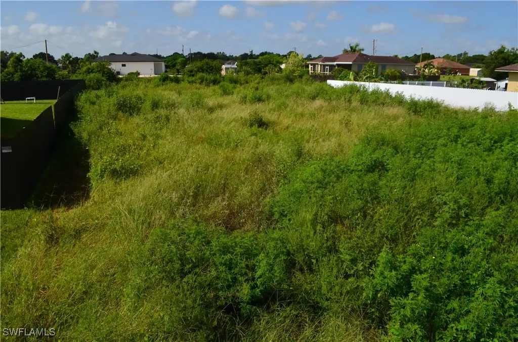 4107 30th Street SW Lehigh Acres FL 33976