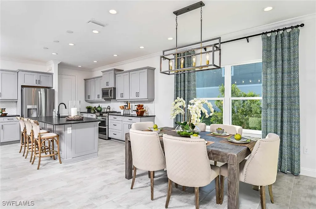 4073 Aquila Place Naples FL 34120