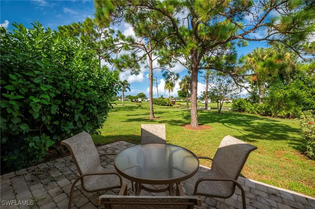 1006 Pine Isle Lane Naples FL 34112