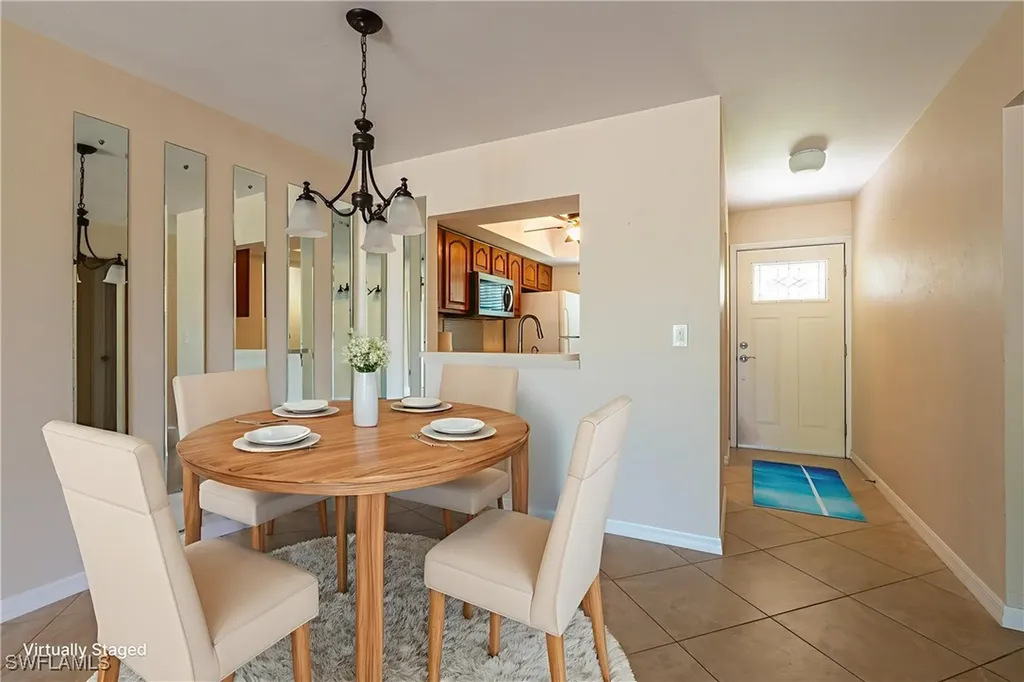 1006 Pine Isle Lane Naples FL 34112