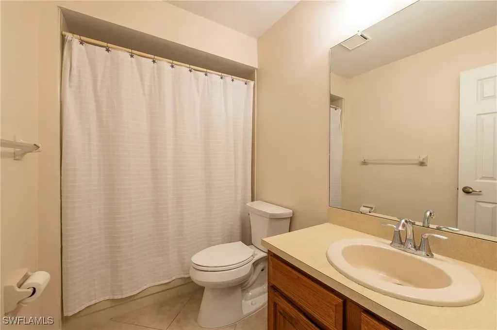 1006 Pine Isle Lane Naples FL 34112