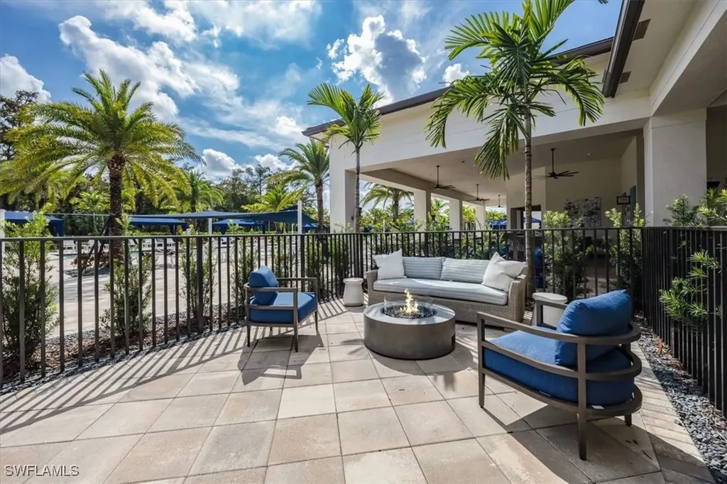 12452 Violet Lane Naples FL 34120