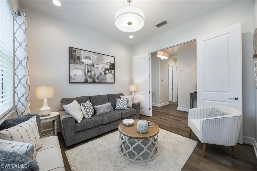 12452 Violet Lane Naples FL 34120