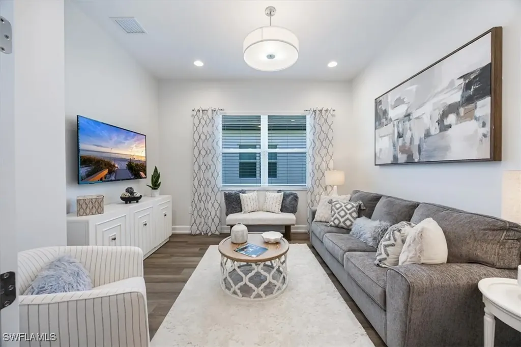 12452 Violet Lane Naples FL 34120