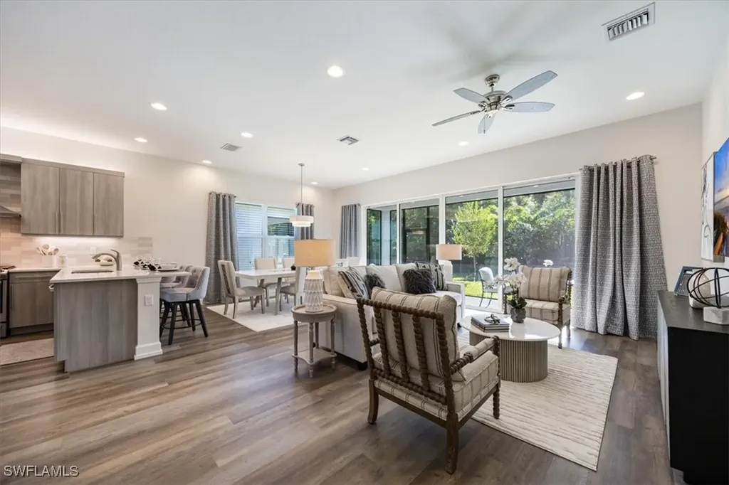 12452 Violet Lane Naples FL 34120