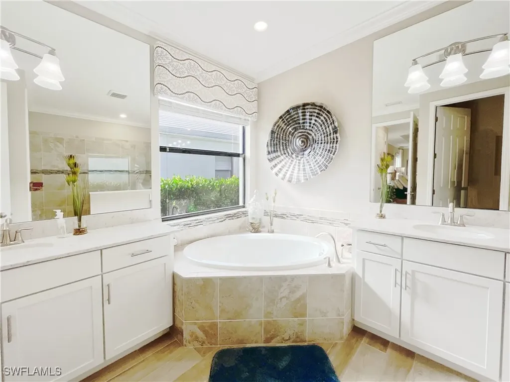 1975 Mustique Street Naples FL 34120