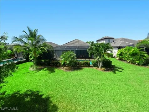 1975 Mustique Street Naples FL 34120