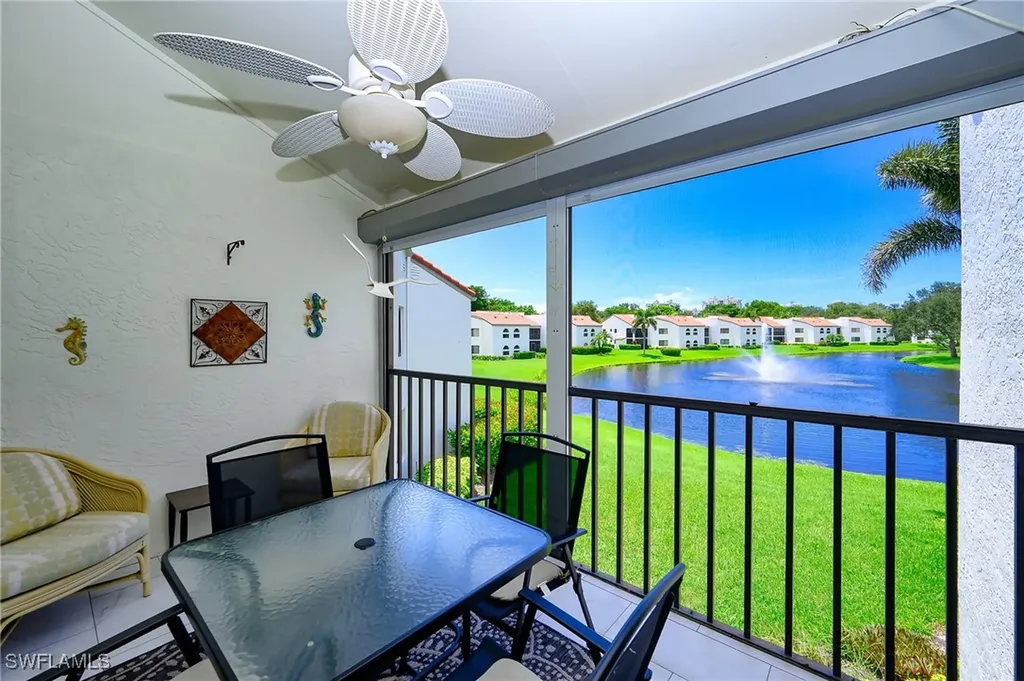 661 Windsurf Lane Naples FL 34108