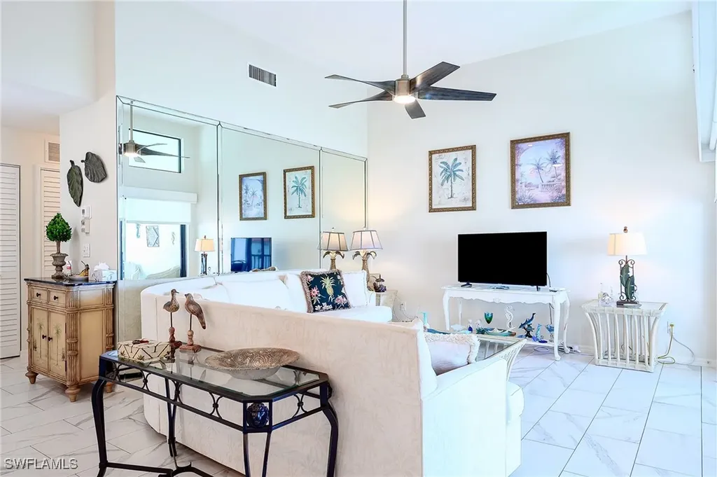 661 Windsurf Lane Naples FL 34108