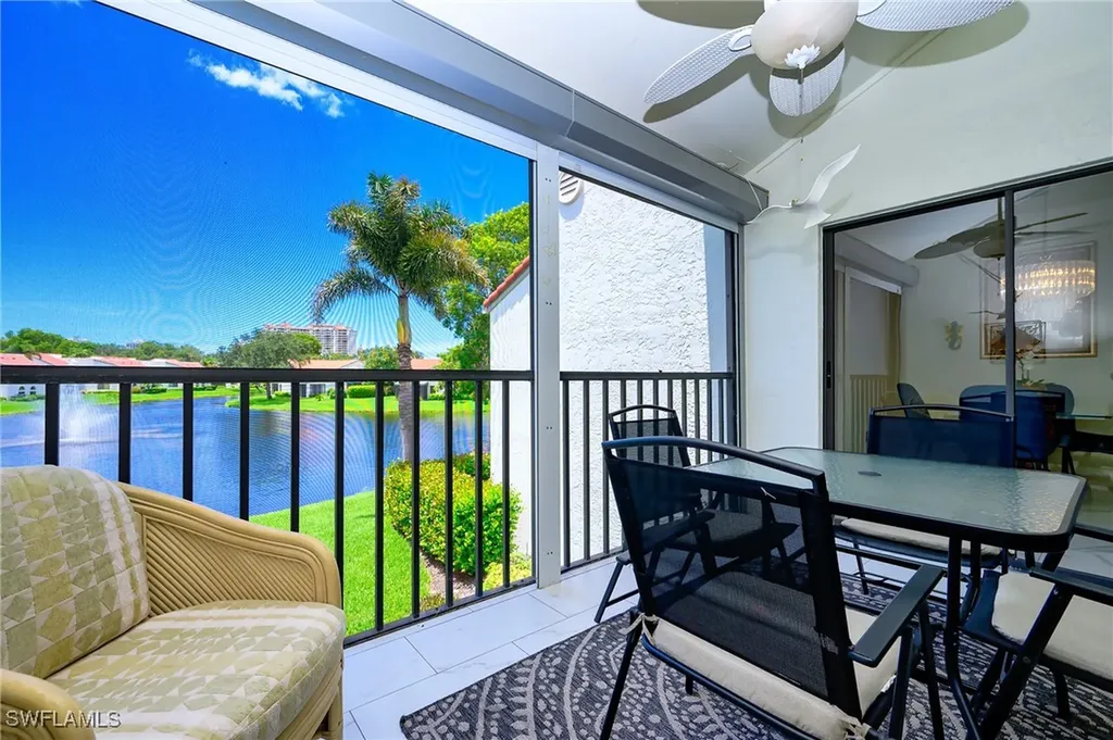 661 Windsurf Lane Naples FL 34108
