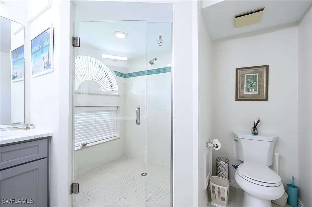 661 Windsurf Lane Naples FL 34108