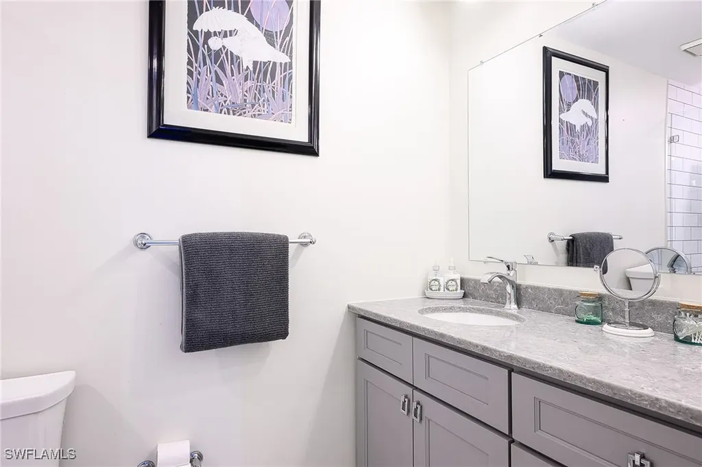 661 Windsurf Lane Naples FL 34108