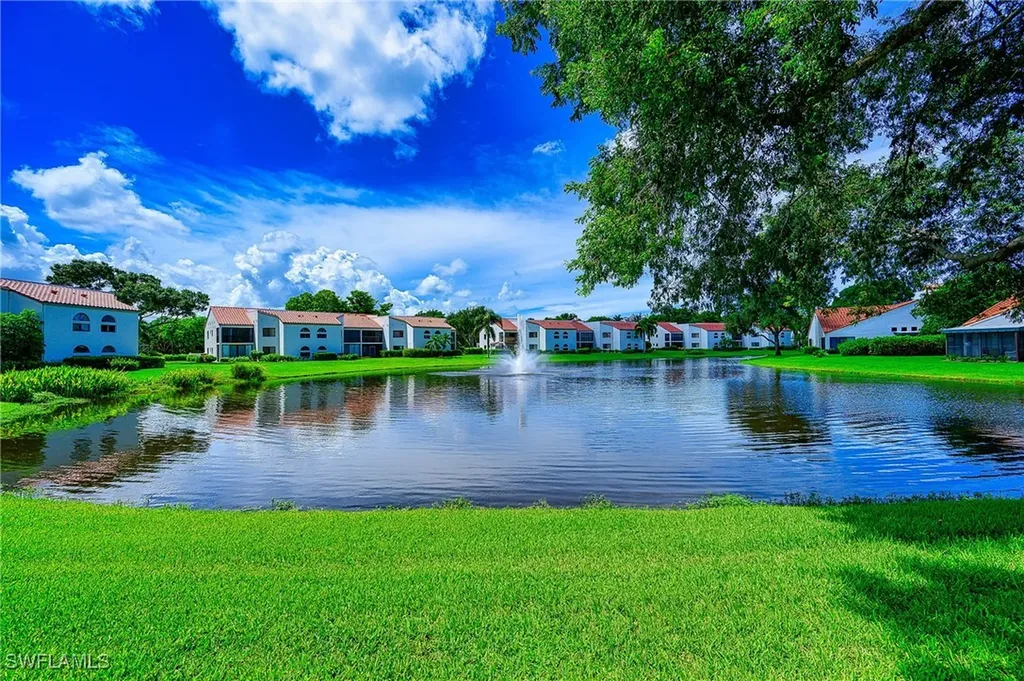 661 Windsurf Lane Naples FL 34108