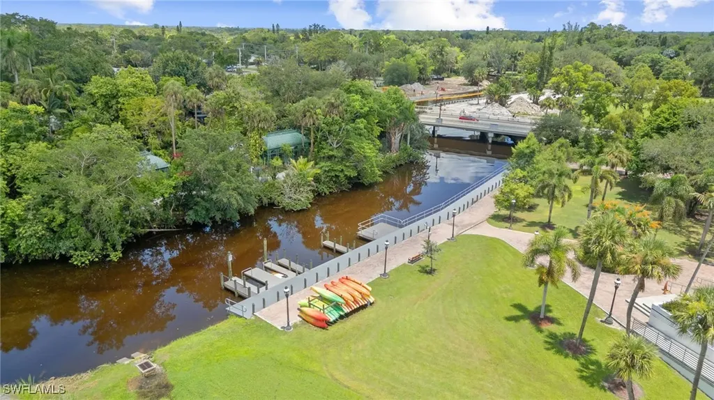 27261 Dortch Avenue Bonita Springs FL 34135