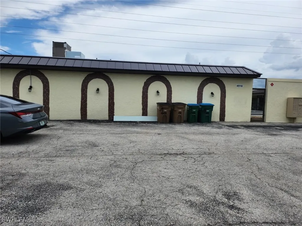 4516 Santa Barbara Boulevard Cape Coral FL 33914
