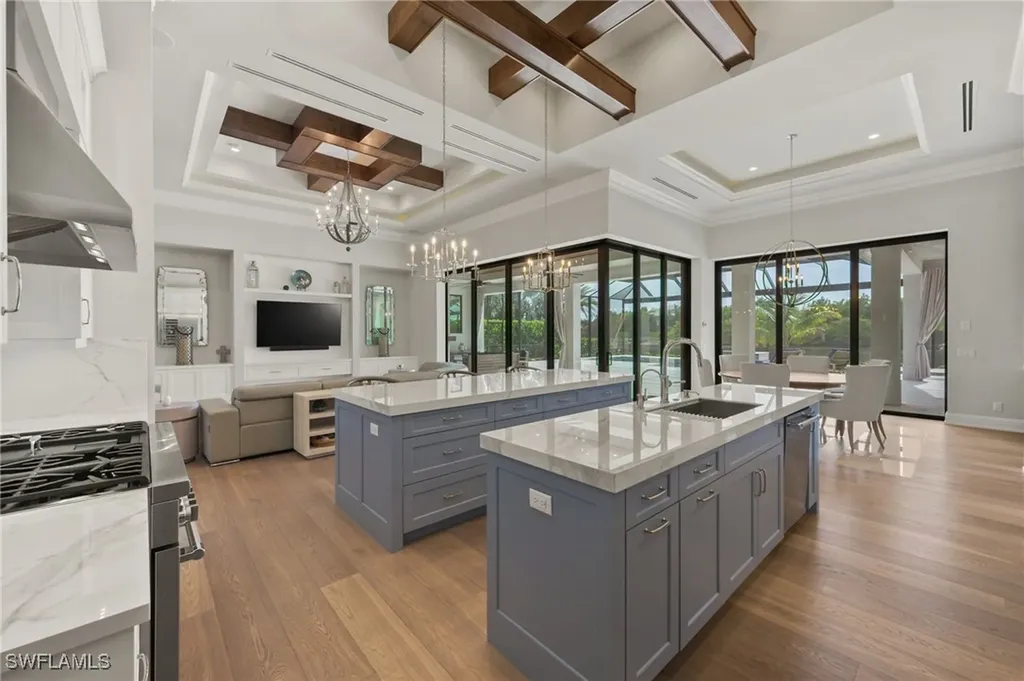 6303 Highcroft Drive Naples FL 34119