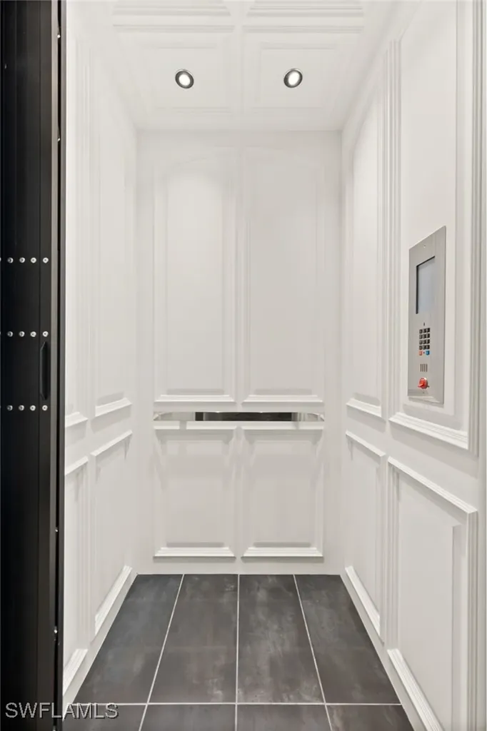 6303 Highcroft Drive Naples FL 34119