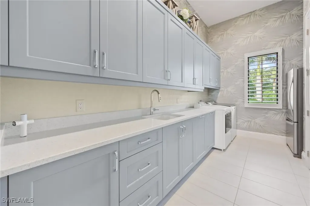 6303 Highcroft Drive Naples FL 34119