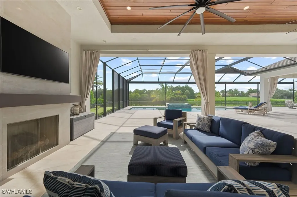 6303 Highcroft Drive Naples FL 34119
