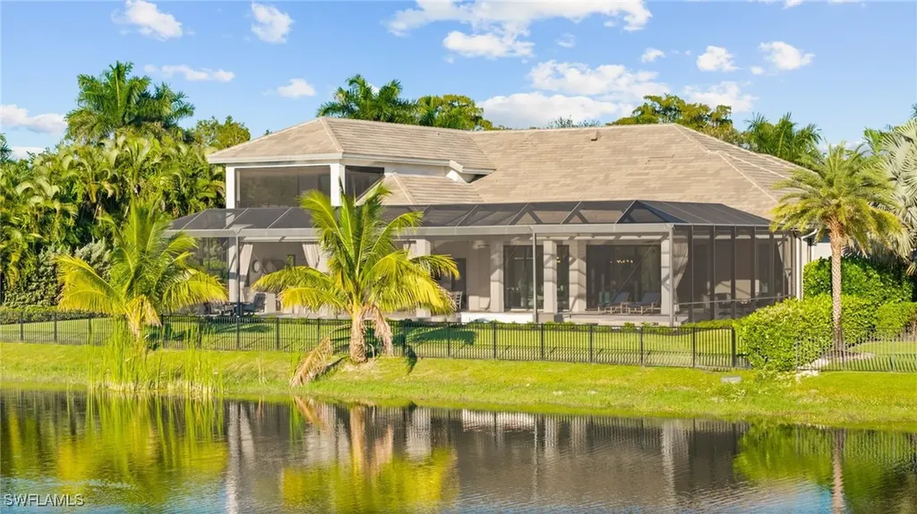 6303 Highcroft Drive Naples FL 34119