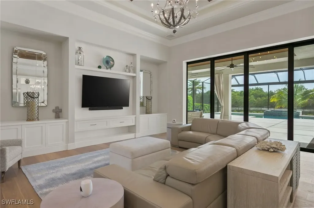 6303 Highcroft Drive Naples FL 34119