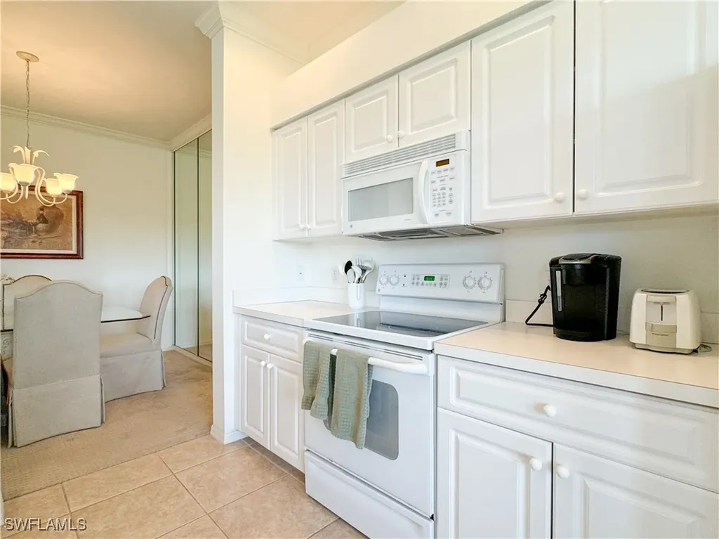 3820 Sawgrass Way Naples FL 34112
