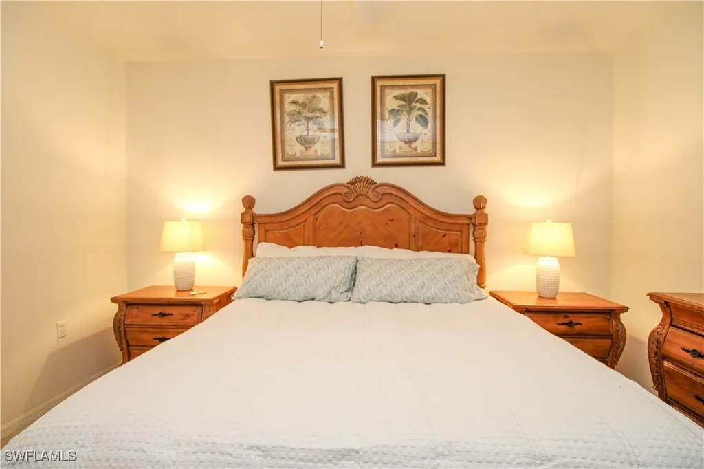3820 Sawgrass Way Naples FL 34112
