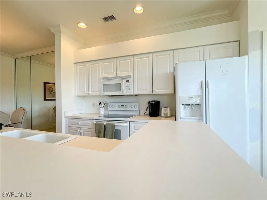 3820 Sawgrass Way Naples FL 34112
