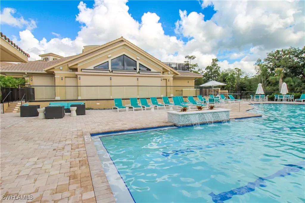 3820 Sawgrass Way Naples FL 34112
