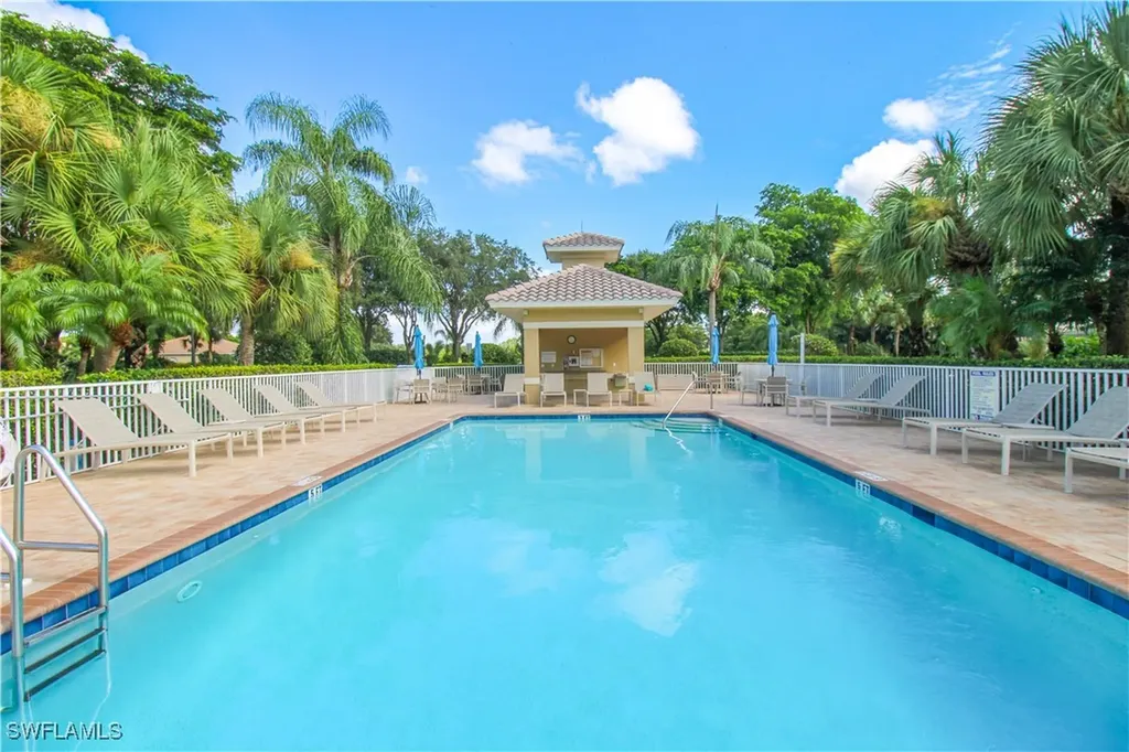 3820 Sawgrass Way Naples FL 34112