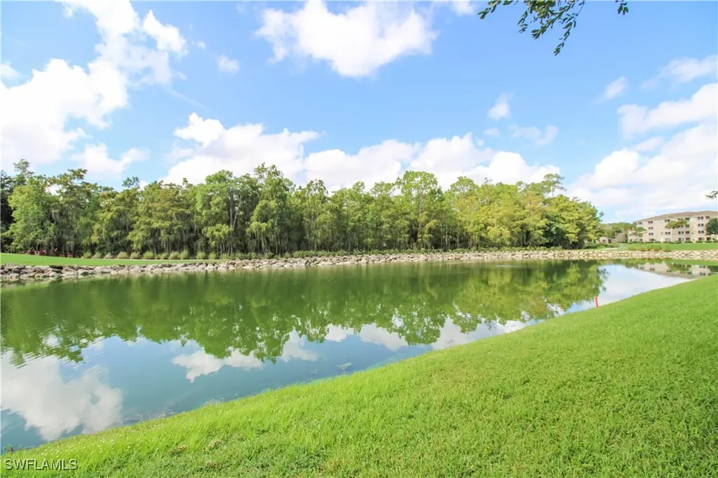 3820 Sawgrass Way Naples FL 34112
