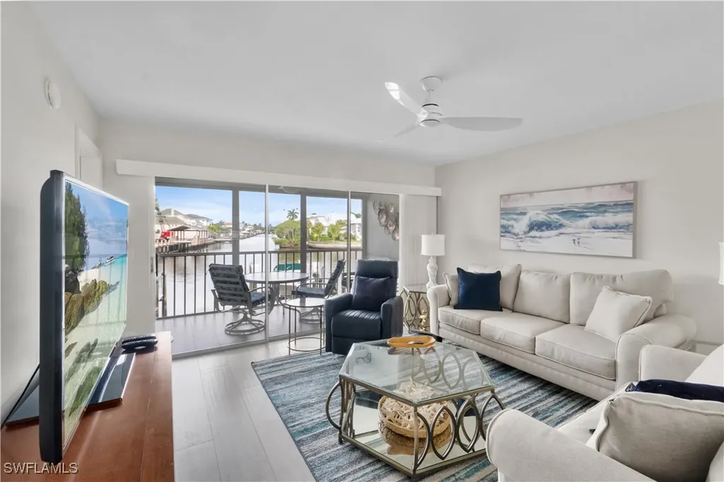 10686 Gulf Shore Drive Naples FL 34108