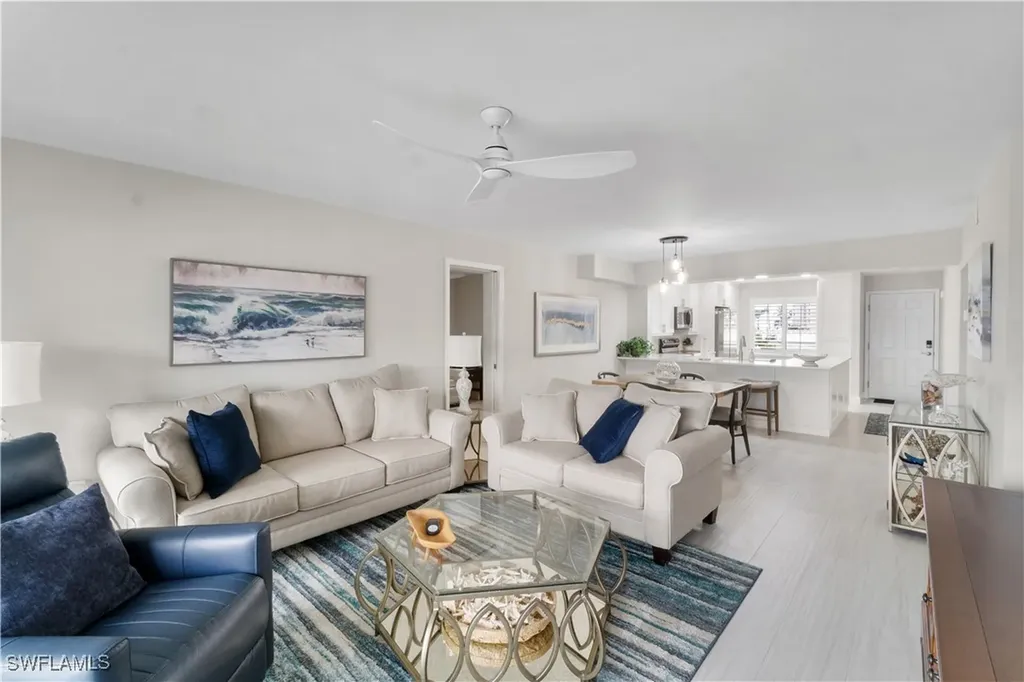 10686 Gulf Shore Drive Naples FL 34108