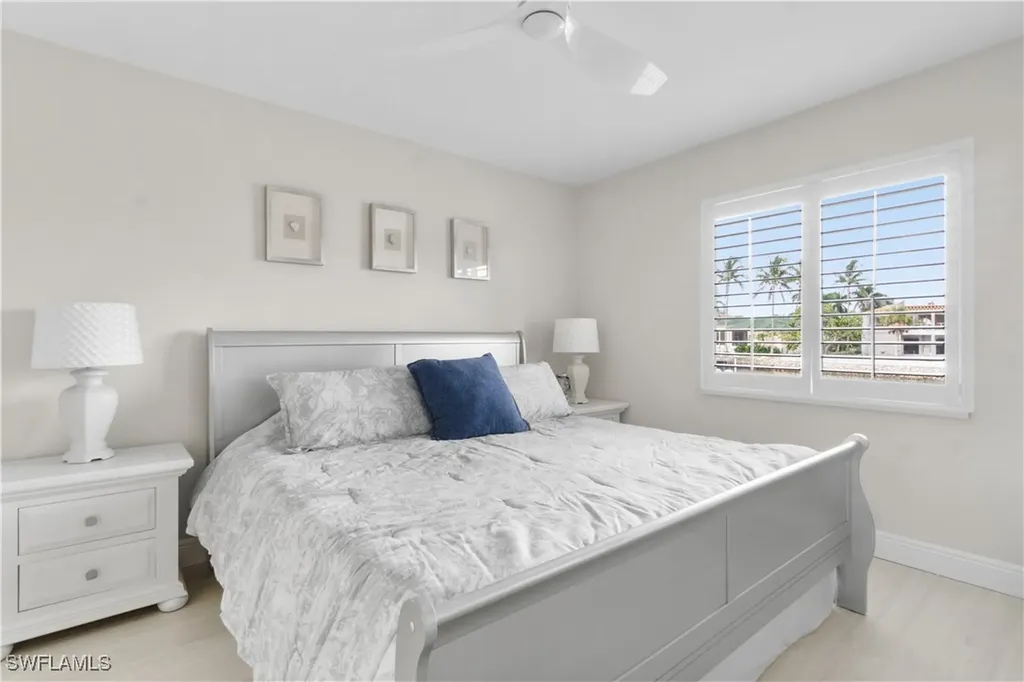 10686 Gulf Shore Drive Naples FL 34108