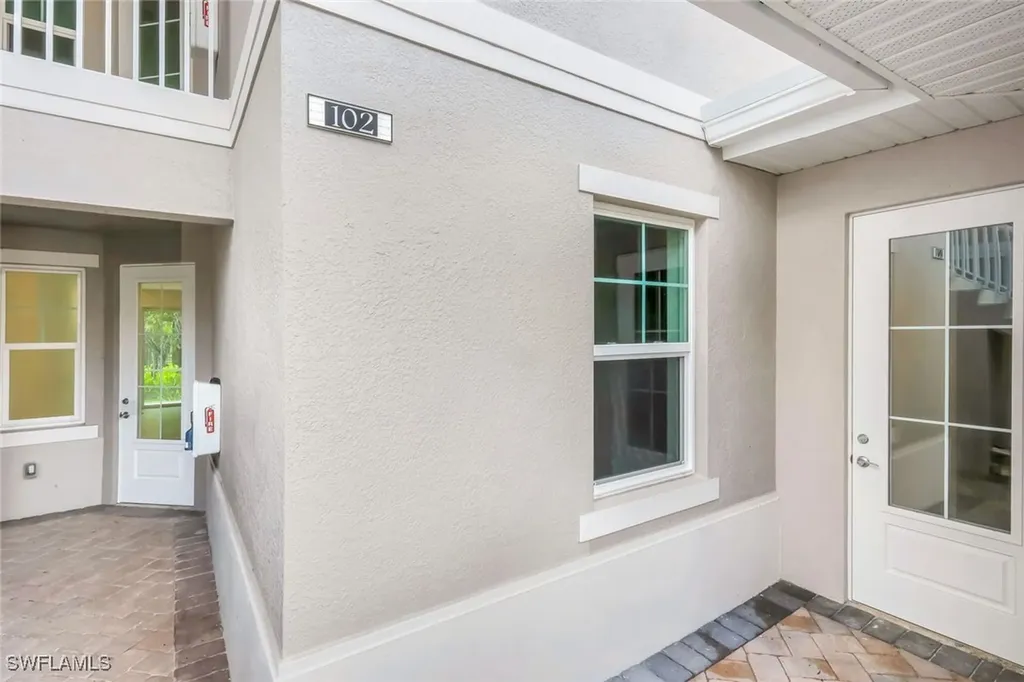 280 Indies Drive E Naples FL 34114