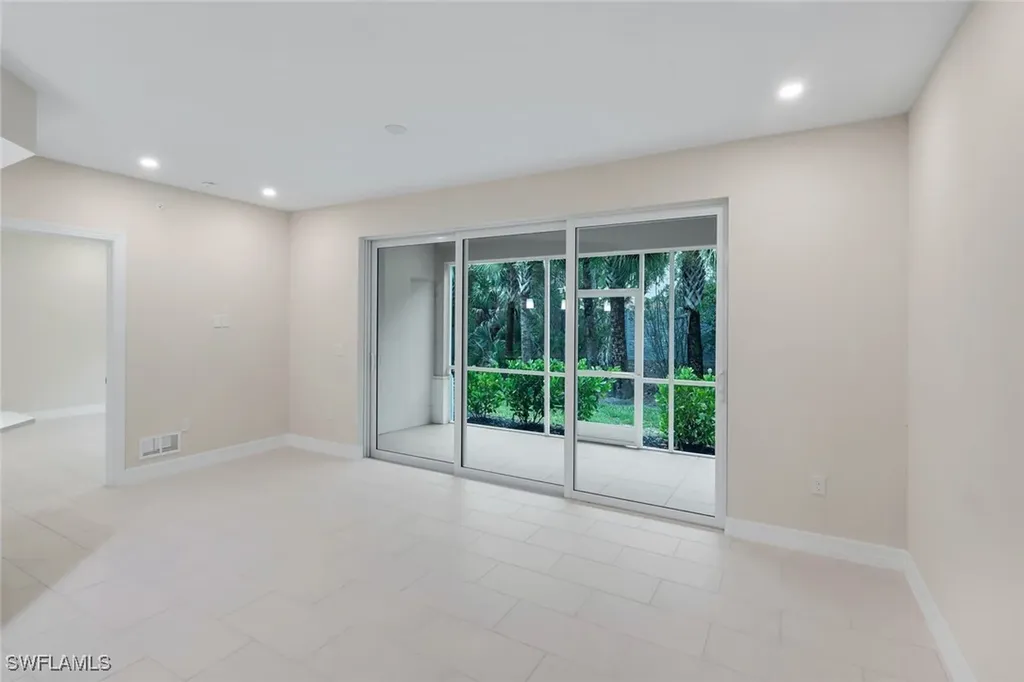 280 Indies Drive E Naples FL 34114