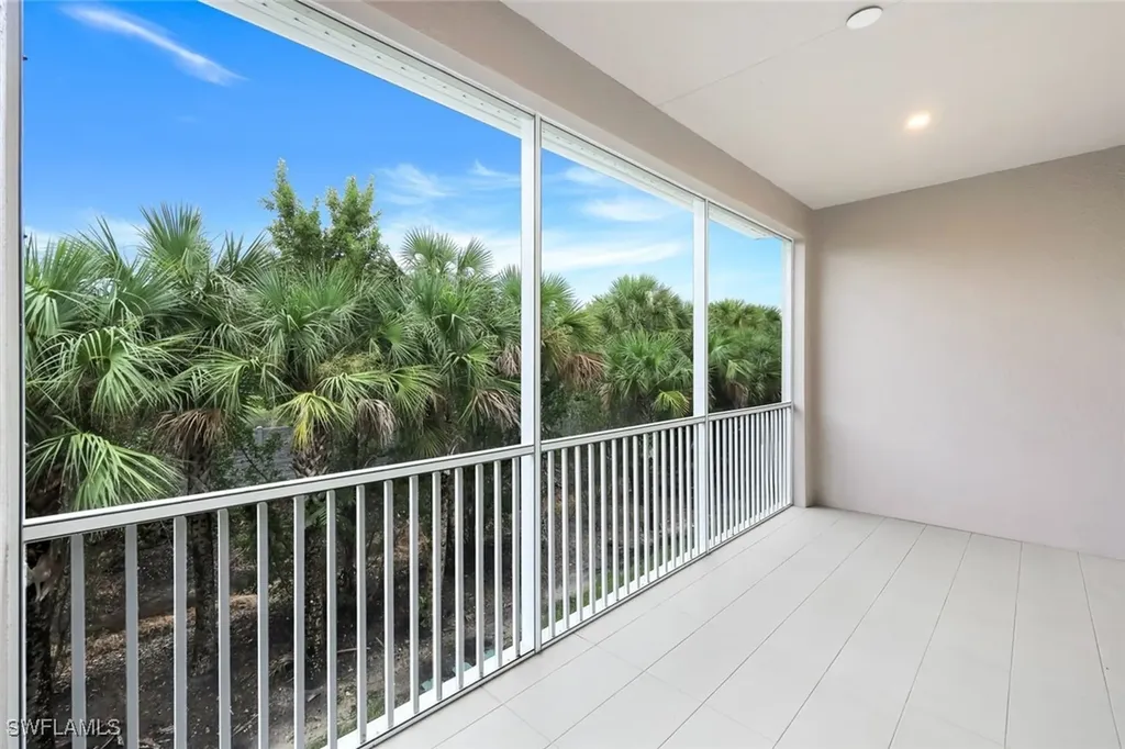 280 Indies Drive E Naples FL 34114