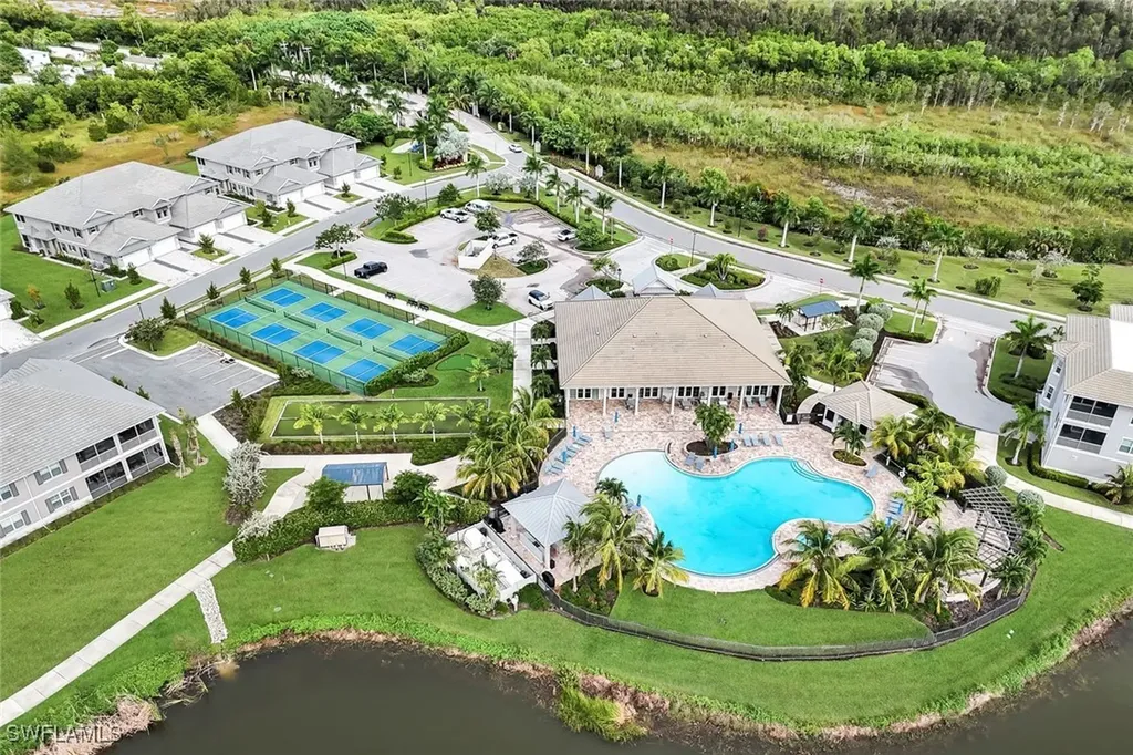 280 Indies Drive E Naples FL 34114