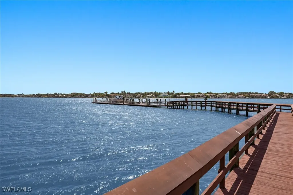 1560 Star Point Lane Naples FL 34112