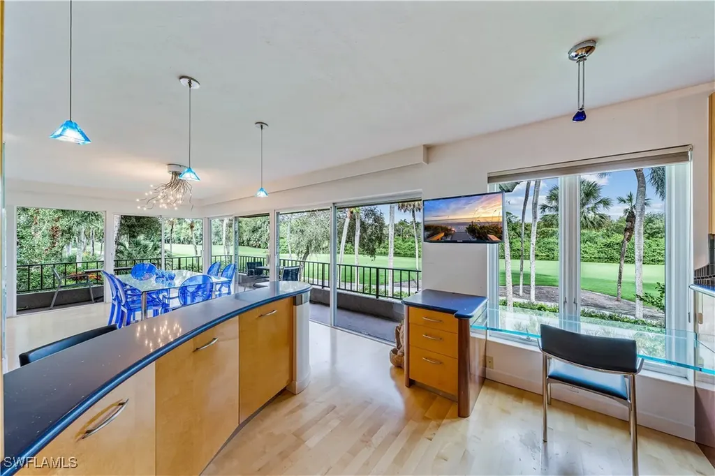 107 Clubhouse Drive Naples FL 34105