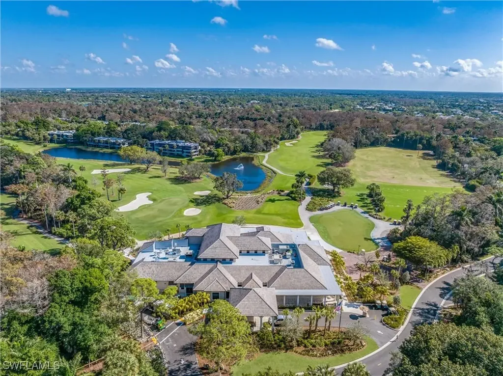 107 Clubhouse Drive Naples FL 34105