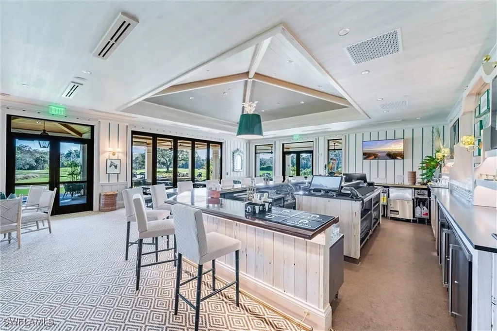 107 Clubhouse Drive Naples FL 34105